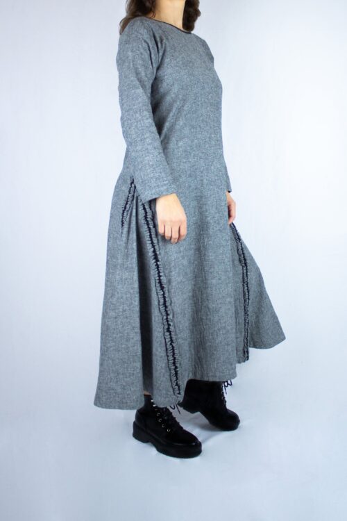 Woman wearing grey Leor tunic dress by Carmen Calburean